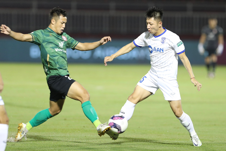 Vòng 21 V.League: Căng thẳng nhóm đầu và cuối bảng xếp hạng