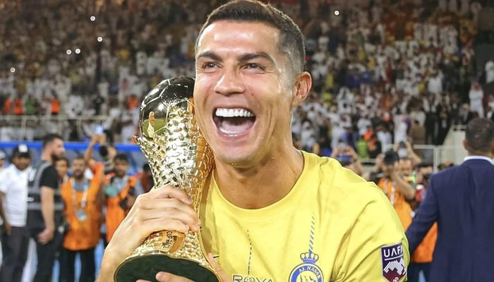 Ronaldo quá toàn diện
