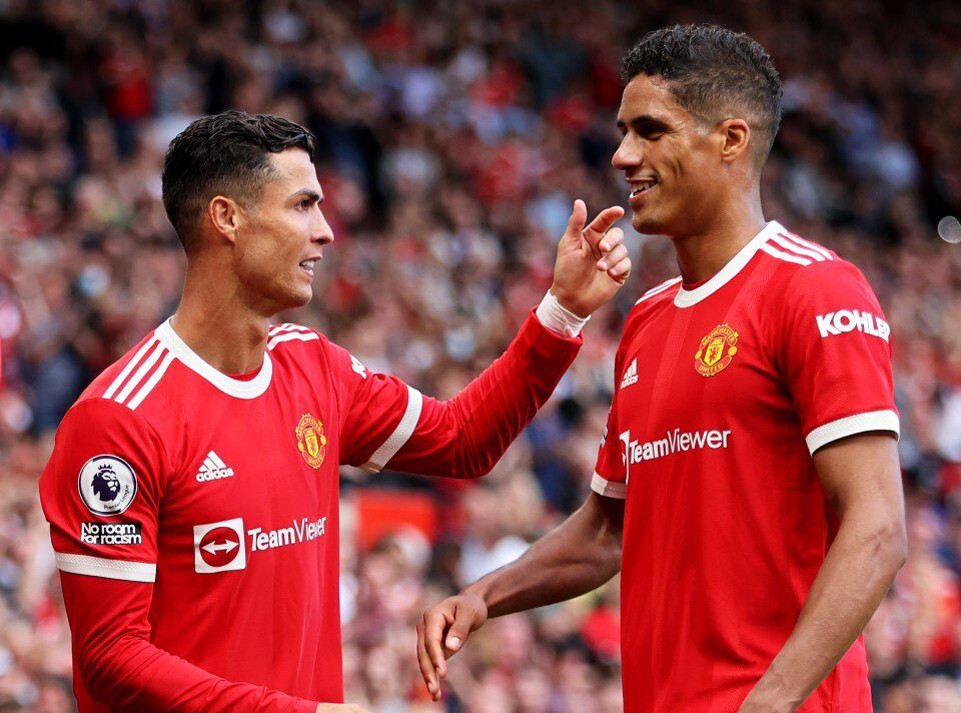 Rời MU, Varane tái hợp Ronaldo hưởng lương khủng