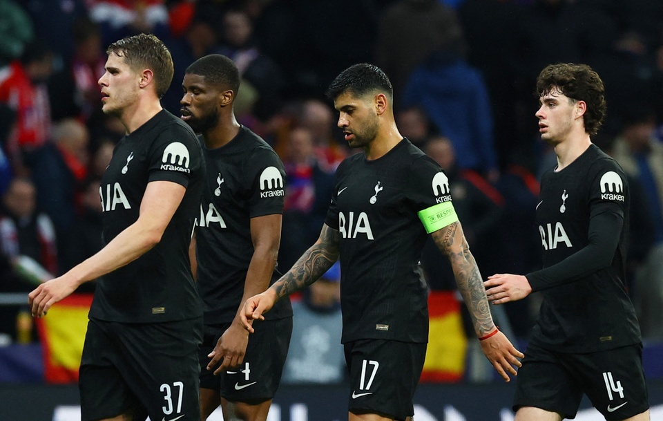 Atletico Madrid vùi dập Tottenham