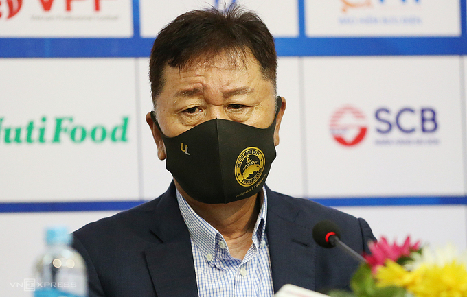 Ông Chung Hae-soung: 'Mong Công Phượng trở lại’